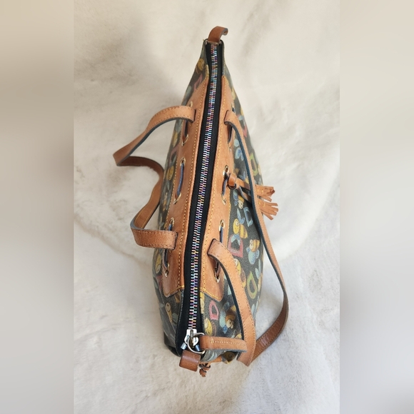 Dooney & Bourke Vintage Retired Print Black Bumble Bee Purse - Picture 12 of 16